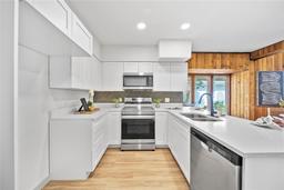 Picture of 3316 W Napoleon Avenue, Tampa, FL 33611