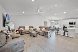 Picture of 1247 Mezzavalle Way, Auburndale, FL 33823