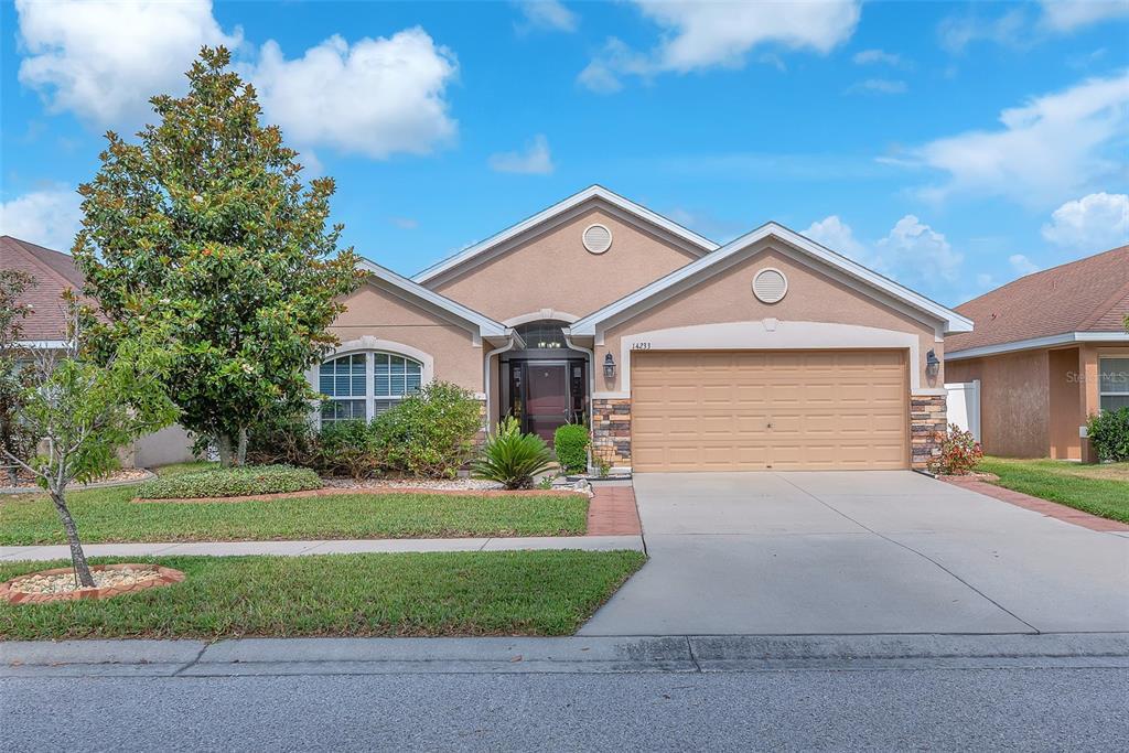 Picture of 14233 Edinburgh Moor Drive, Wimauma, FL 33598