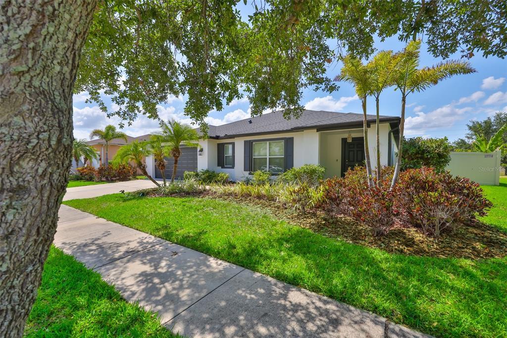 Picture of 344 Star Shell Drive, Apollo Beach, FL 33572