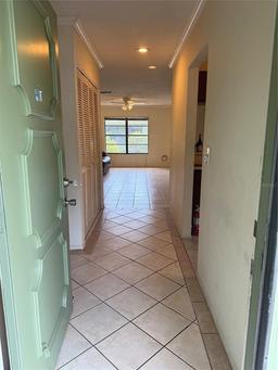 Picture of 5014 Barrington Circle Unit 2102, Sarasota, FL 34234