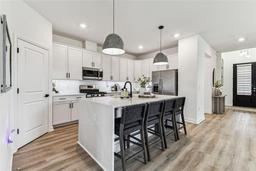 Picture of 5117 Marina Basin Court, Bradenton, FL 34211