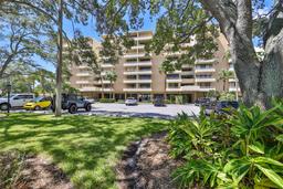 Picture of 5701 Mariner Street Unit 701, Tampa, FL 33609