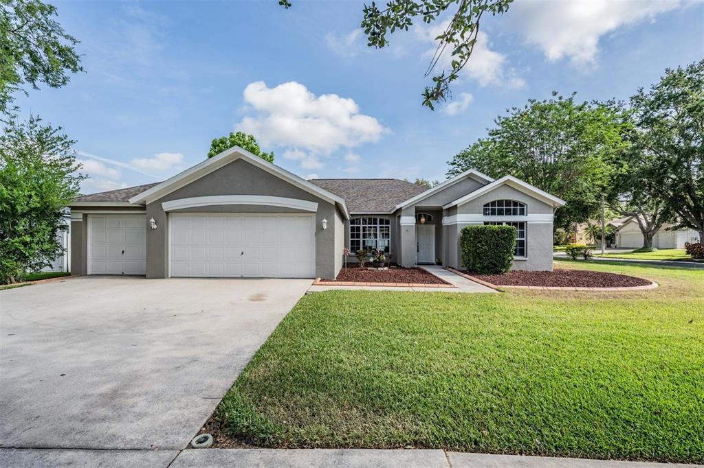 Picture of 4708 Ranch Grove Court, Valrico, FL 33596