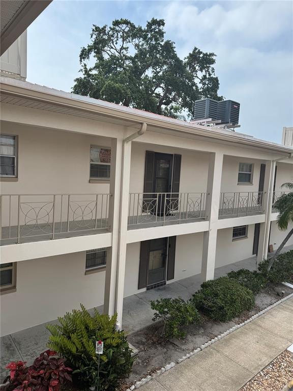 Picture of 19029 Us Highway 19 N Unit 2-23, Clearwater, FL 33764