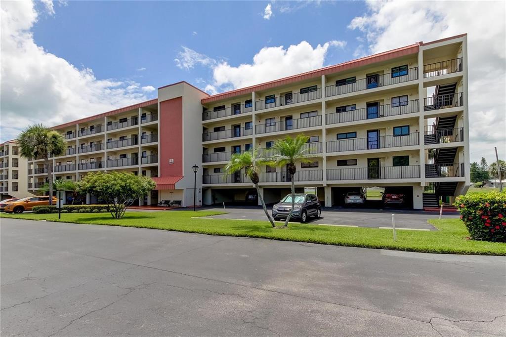 Picture of 9490 Harbor Greens Way Unit 303, Seminole, FL 33776