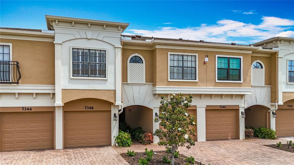 Picture of 7346 Skybird Road Unit 417, Bradenton, FL 34209