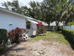 Picture of 6074 Arlene Way Unit 5, Bradenton, FL 34207