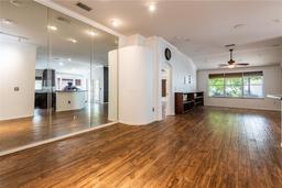 Picture of 2008 Berry Lake Drive, Brandon, FL 33510