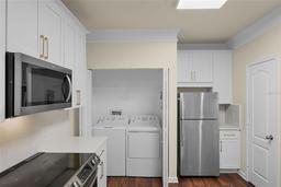 Picture of 8818 Villa View Circle Unit 304, Orlando, FL 32821
