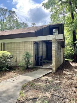 Picture of 4404 SW 70Th Terrace Unit C, Gainesville, FL 32608