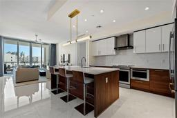 Picture of 111 S Pineapple Avenue Unit 813, Sarasota, FL 34236