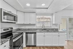 Picture of 7627 Deleon Court, Tampa, FL 33615