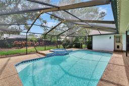 Picture of 2413 Buckhorn Run Drive, Valrico, FL 33596