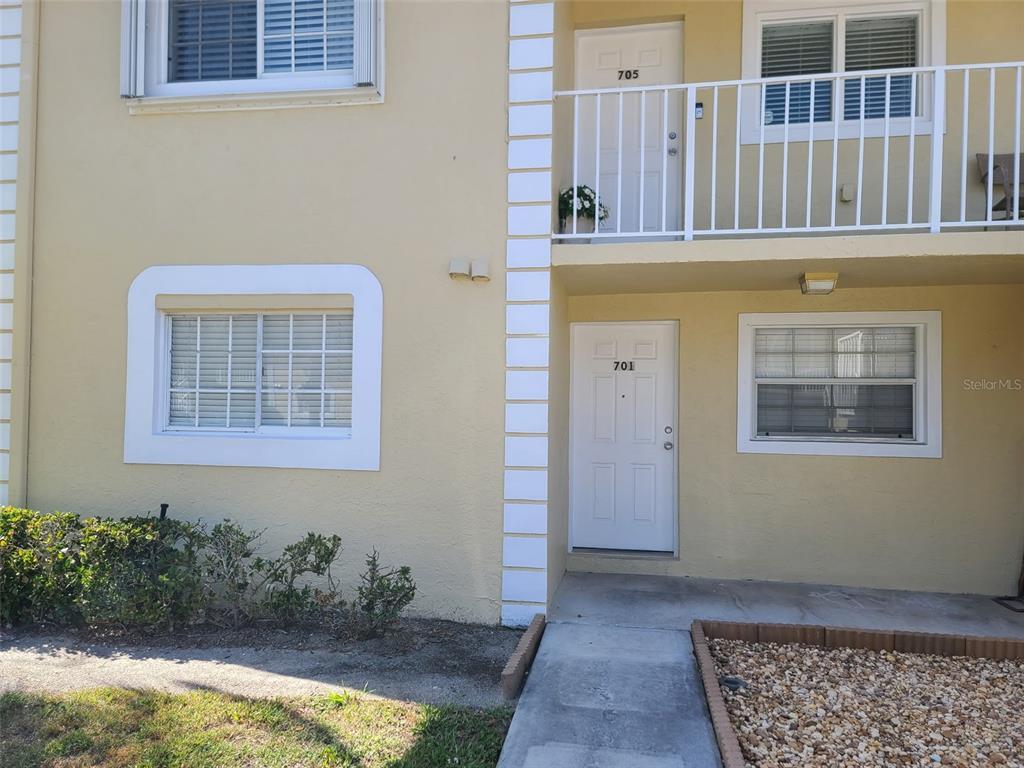 Picture of 701 Palm Beach Trace Drive Unit 701, West Palm Beach, FL 33411