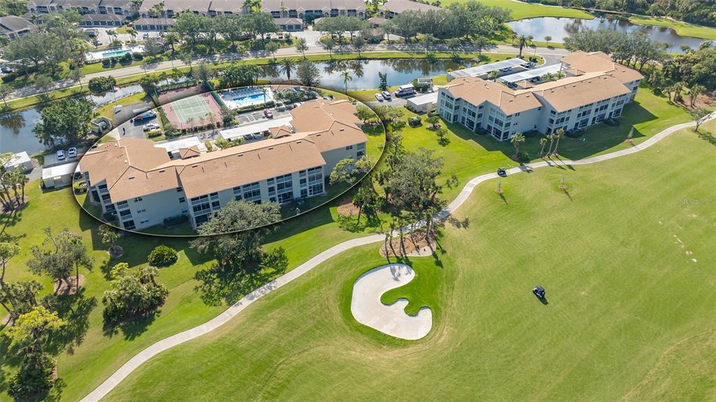 Picture of 9620 Club South Circle Unit 5304, Sarasota, FL 34238