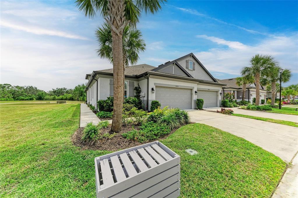 Picture of 6094 Amberly Drive, Bradenton, FL 34208