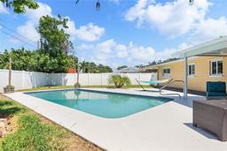 Picture of 4027 25Th Avenue N, St Petersburg, FL 33713