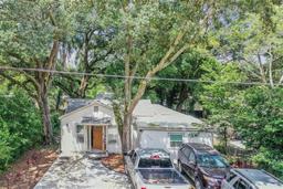 Picture of 1608 E Linden Avenue, Tampa, FL 33604
