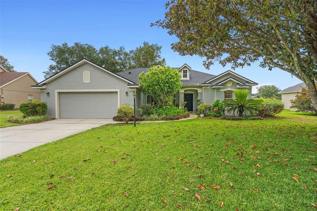 Picture of 23510 Oak Prairie Circle, Sorrento, FL 32776