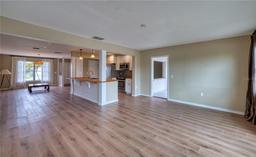 Picture of 4102 Lakewood Avenue, Bradenton, FL 34208