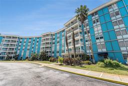 Picture of 3315 58Th Avenue S Unit 605, St Petersburg, FL 33712