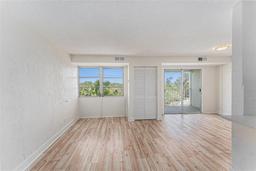 Picture of 3315 58Th Avenue S Unit 605, St Petersburg, FL 33712