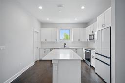 Picture of 1316 W Carmen Street Unit 2, Tampa, FL 33606