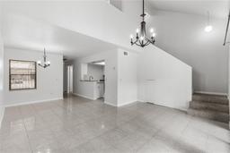 Picture of 7200 SW 8Th Avenue Unit Q106, Gainesville, FL 32607