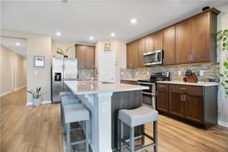 Picture of 527 Amadoras Way, St Cloud, FL 34771