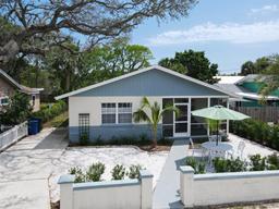 Picture of 106 E Cedar Street, Tarpon Springs, FL 34689