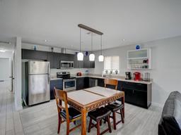 Picture of 106 E Cedar Street, Tarpon Springs, FL 34689