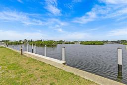 Picture of 800 Chesapeake Drive Unit 42, Tarpon Springs, FL 34689