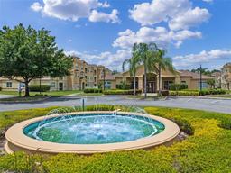 Picture of 621 Terrace Ridge Circle Unit 621, Davenport, FL 33896