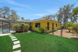 Picture of 1226 Lake Loop, Winter Haven, FL 33880