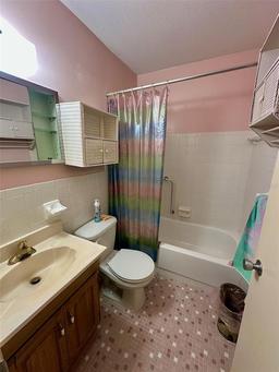 Picture of 2360 Irish Lane Unit 16, Clearwater, FL 33763