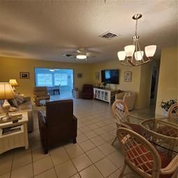 Picture of 7303 9Th Avenue W Unit 7303, Bradenton, FL 34209