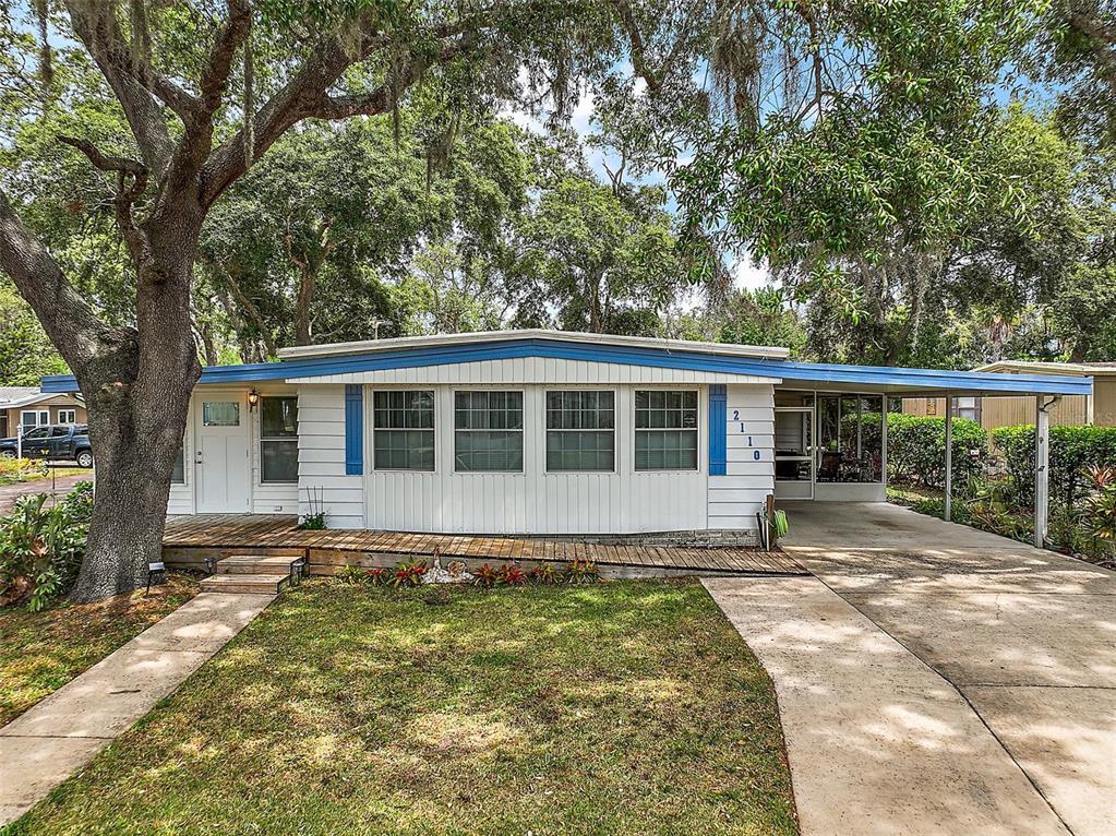 Picture of 2110 Oak Circle, Mount Dora, FL 32757