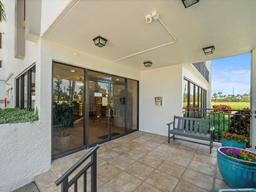 Picture of 5700 Escondida Boulevard S Unit 401, St Petersburg, FL 33715