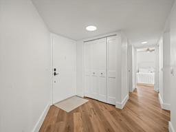 Picture of 5700 Escondida Boulevard S Unit 401, St Petersburg, FL 33715