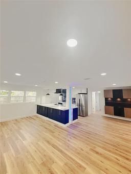 Picture of 810 W River Drive, Temple Terrace, FL 33617