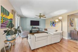 Picture of 5435 Sweetwater Terrace Circle, Tampa, FL 33634
