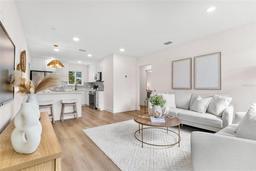 Picture of 411 37Th Street S, St Petersburg, FL 33711