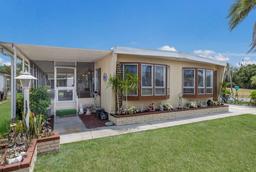Picture of 921 Faith Circle E Unit 37, Bradenton, FL 34212