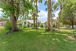 Picture of 2 Redbay Court W, Homosassa, FL 34446