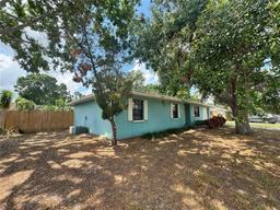 Picture of 4211 Sunny Land Drive, Lakeland, FL 33813
