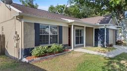 Picture of 1904 Crown Park Drive, Valrico, FL 33594