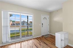 Picture of 1904 Crown Park Drive, Valrico, FL 33594