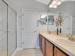 Picture of 6636 S Goldenrod Road Unit 116B, Orlando, FL 32822
