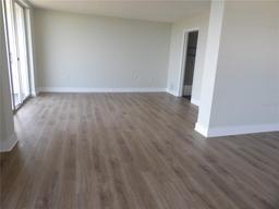Picture of 2699 Seville Boulevard Unit 802, Clearwater, FL 33764
